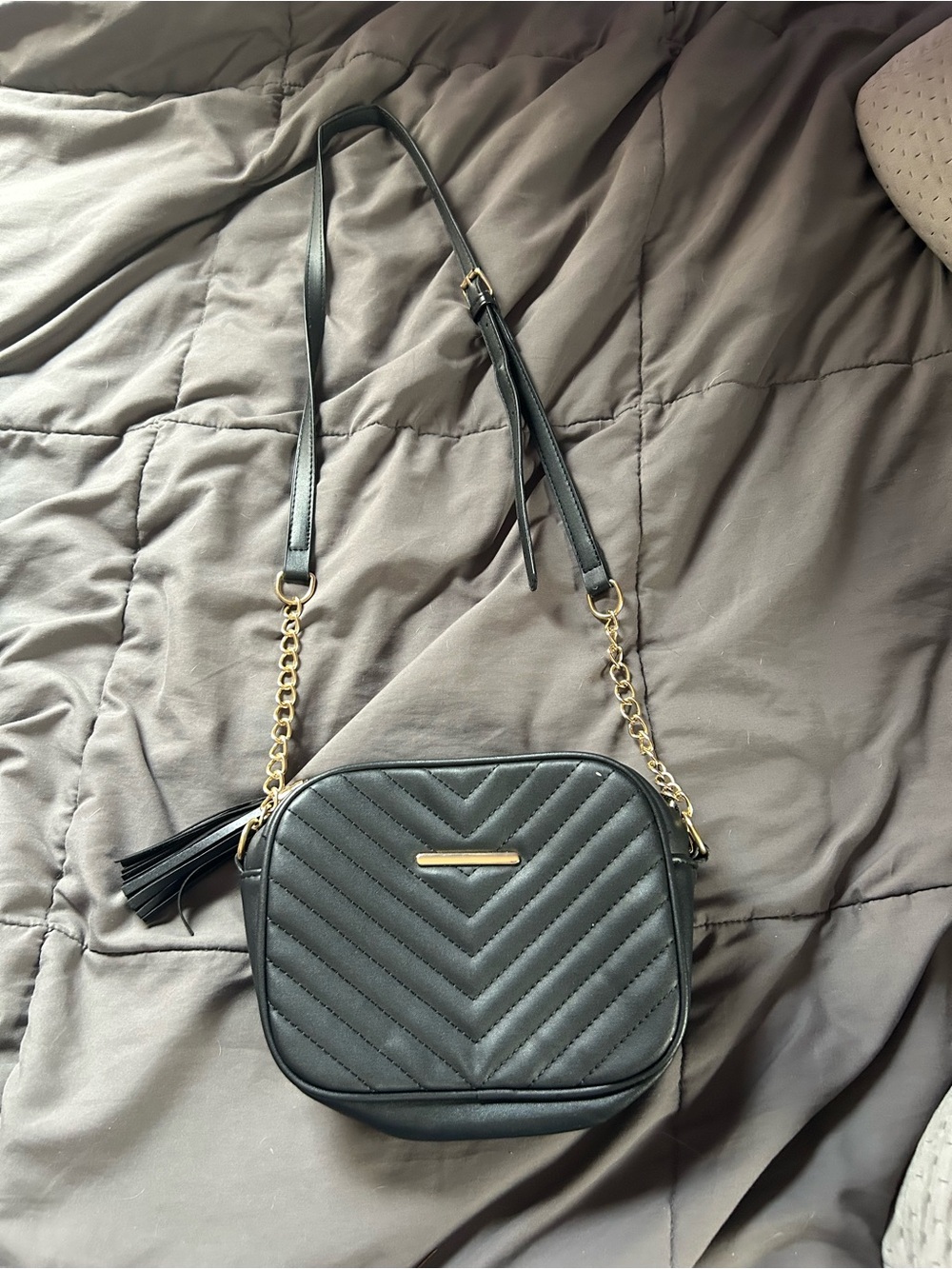 Amazon Black Quilted Crossbody Bag with Gold Chain